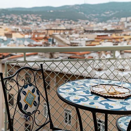 San Giusto Elegante Bilocale Con Balcone E Vista Apartment Триест Екстериор снимка