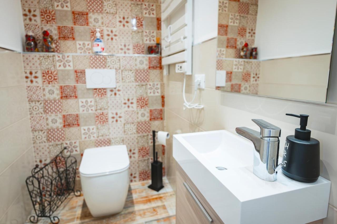 San Giusto Elegante Bilocale Con Balcone E Vista Apartment Триест Екстериор снимка